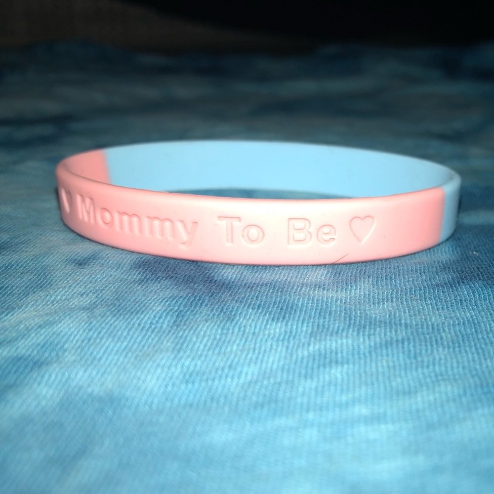 Mommy to be!! Bracelet